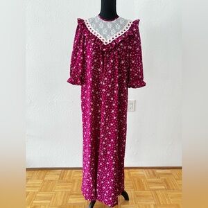 Vintage 70s liberty house naturally petite lace front floral maxi Hawaiian dress